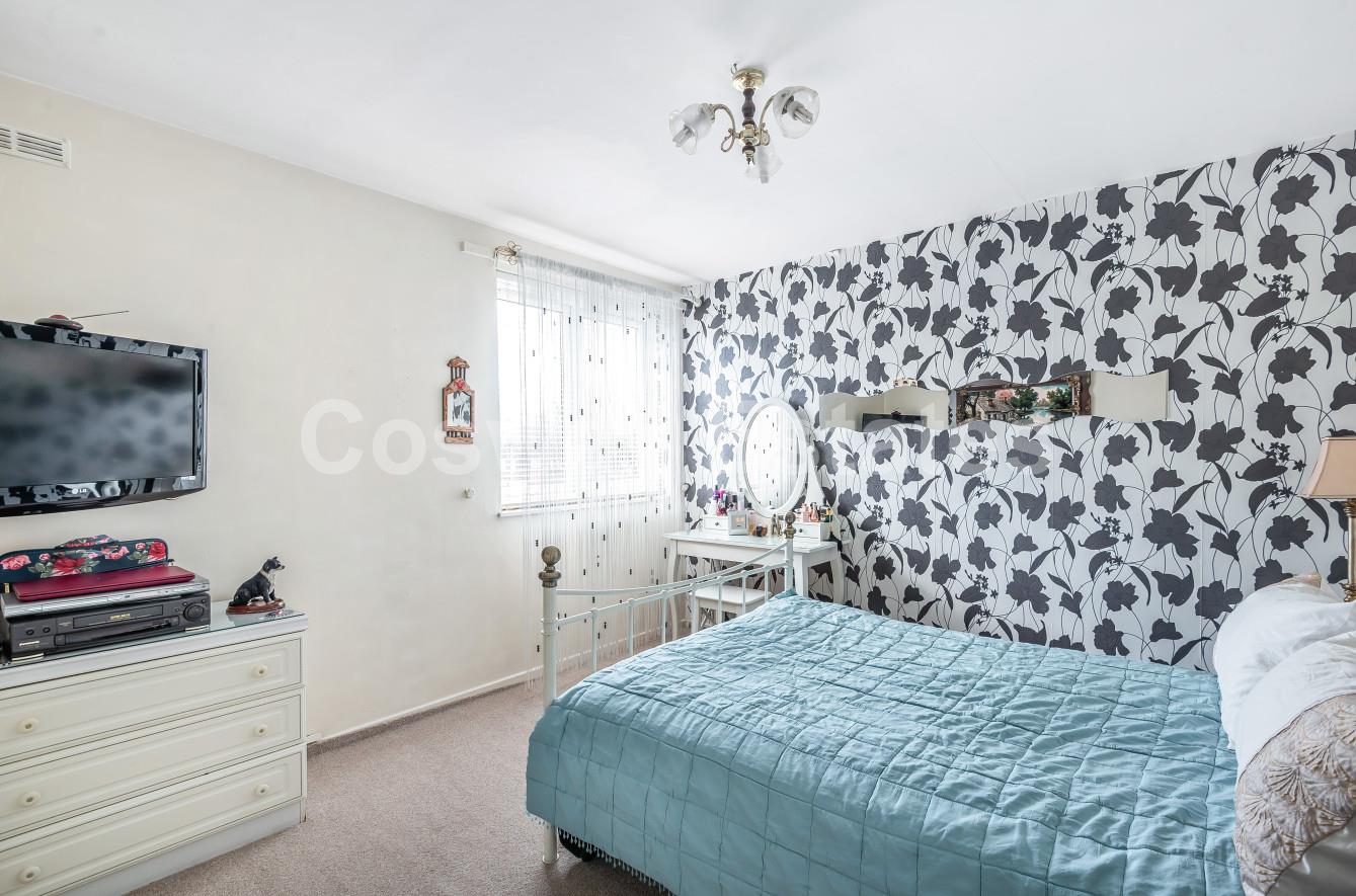 Vickers, Clayton Field, Colindale